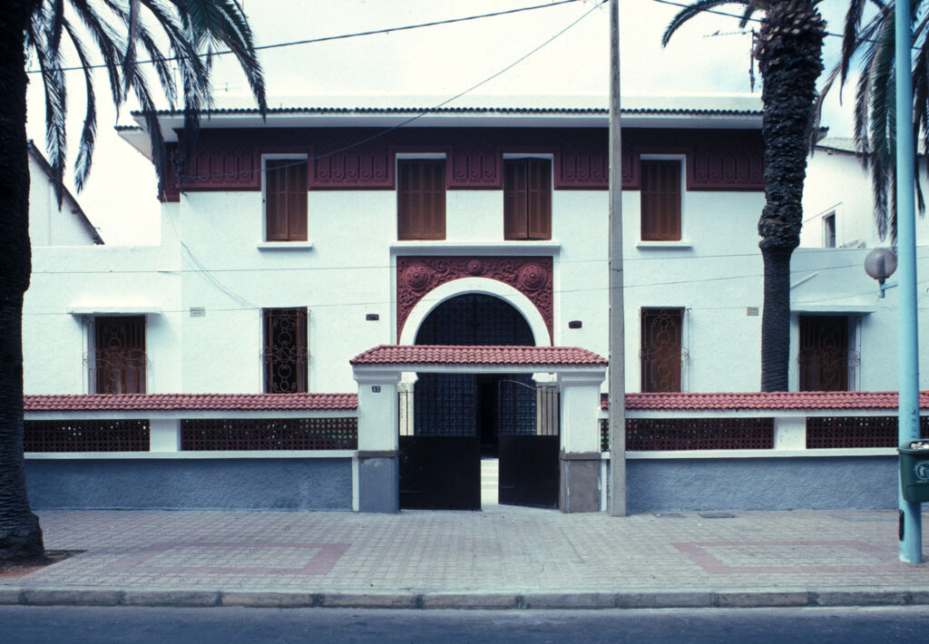 Questa immagine ha l'attributo alt vuoto; il nome del file è 23.-Casa-Suraqui-Ecole-Narcisse-Leven-1927-1024x710.jpg